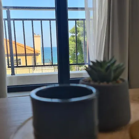 Nea * 阿赫托波尔