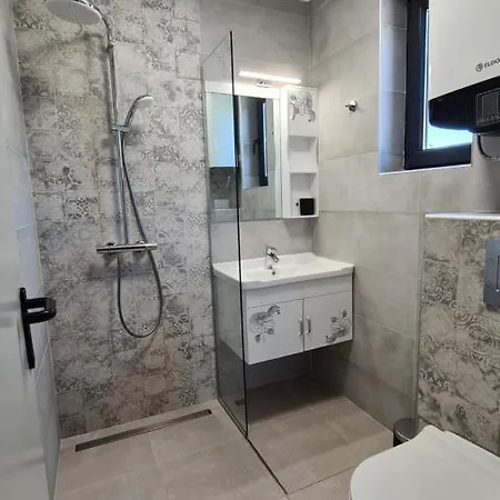 Nea Apartament
