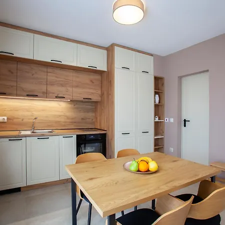 Apartament Nea *