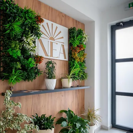 Nea Apartment *