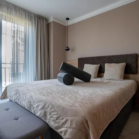 Nea Apartment *