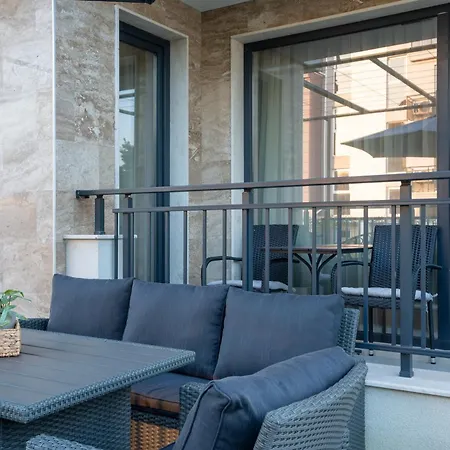 Nea Apartment
