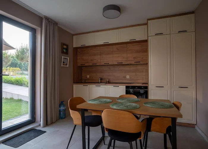 Nea Lejlighed Ahtopol